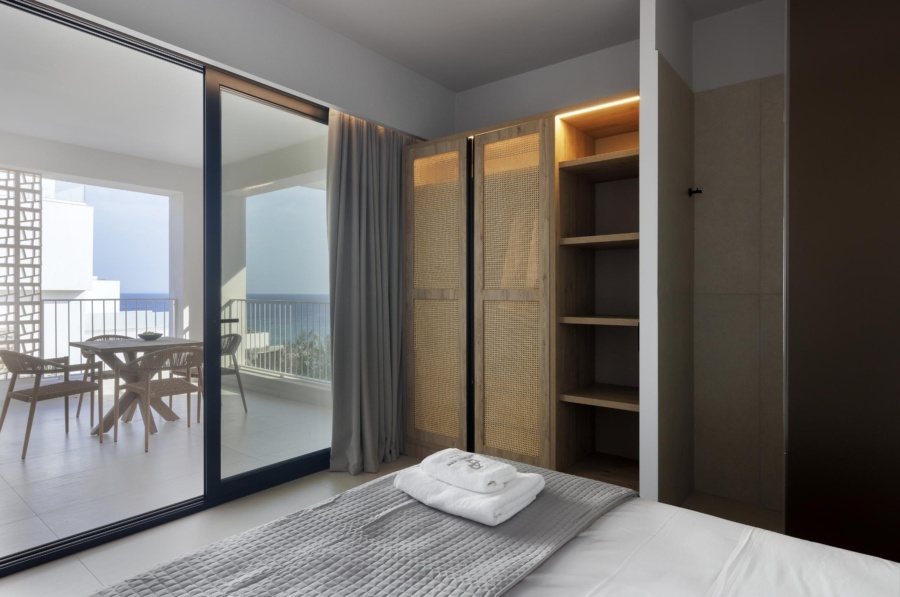 main photo - suite 1